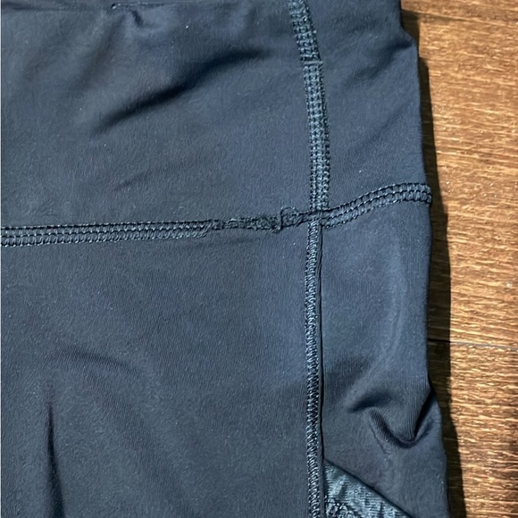 Lululemon- Fast and Free Size 2 - Picture 6 of 6